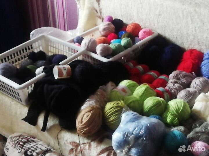 Пряжа для вязания пакетом новая и б/у