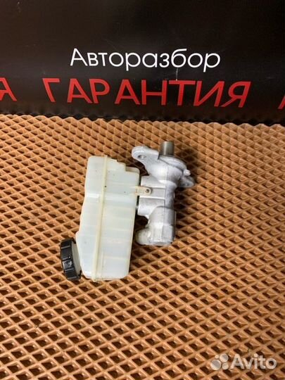 Главный тормозной цилиндр Renault Logan 2 K7MA812