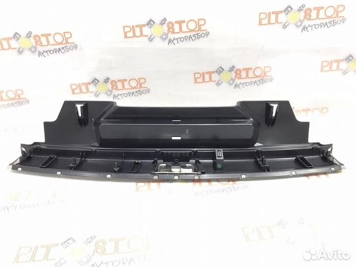 Накладка петли багажника Audi Q5 (8R) 2008-2012