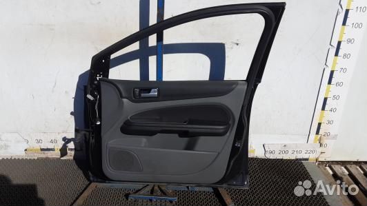 Дверь передняя правая ford focus 2 (DBR14E201)