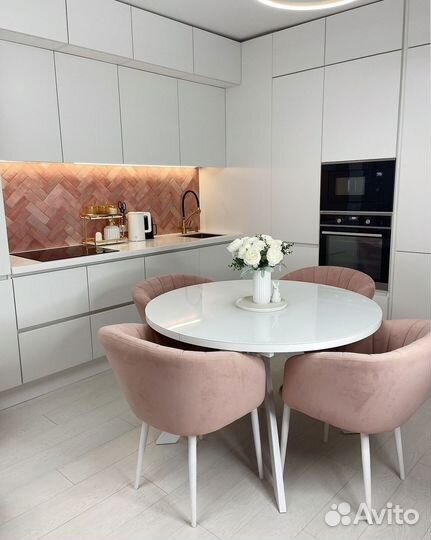 Встроенный кухонный гарнитур