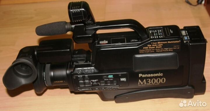 Видеокамера Panasonic M-3000