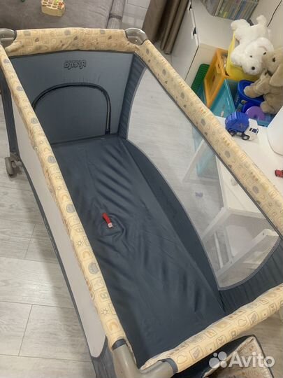 Детская кровать манеж