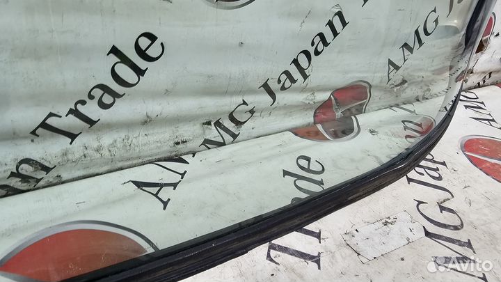 Лобовое стекло на Mercedes-Benz W123 E