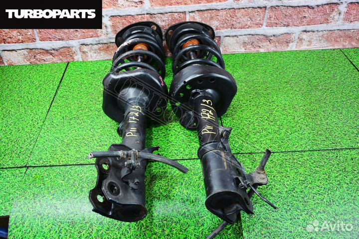 Стойки передние Honda Stream RN6 R18A