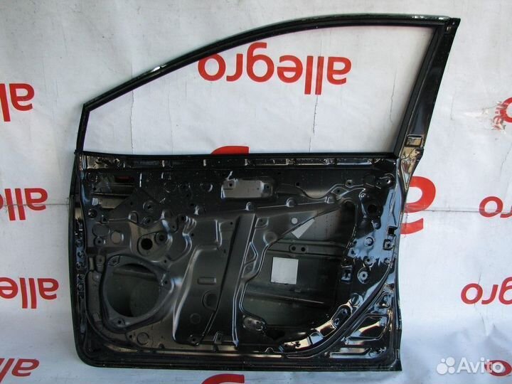 Toyota Corolla 210 дверь передняя правая 2018+