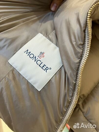 Пуховик moncler женский