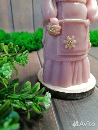 Свеча из пчелиного воска 