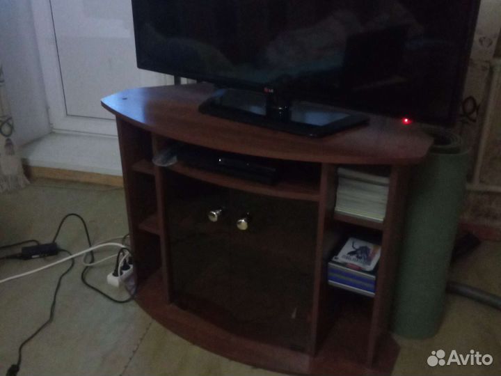 Тумба под тв