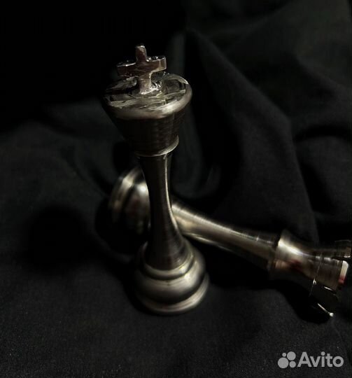 Шахматные фигуры ручной работы