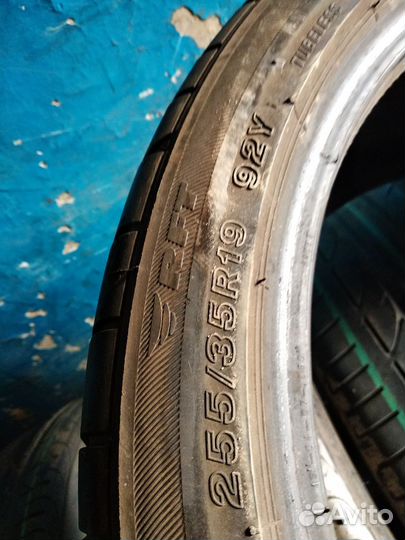 Bridgestone Potenza S001 255/35 R19