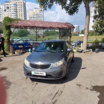 Kia Rio 1.4 AT, 2013, битый, 259 000 км