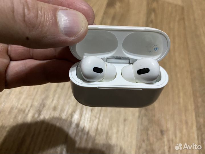 Беспроводные наушники Apple AirPods Pro