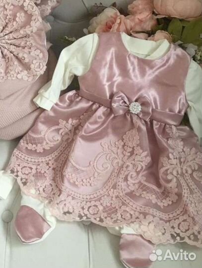 Комплект на выписку для девочки весна-осень