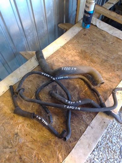 Патрубок системы охлаждения Chevrolet Aveo Т250