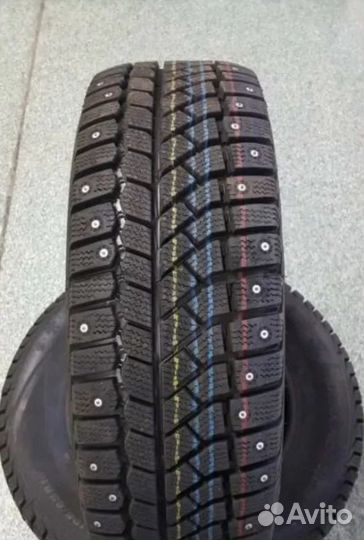 Viatti Brina Nordico V-522 215/55 R17 94T