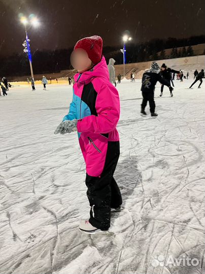 Зимний комбинезон для девочки 140 бу