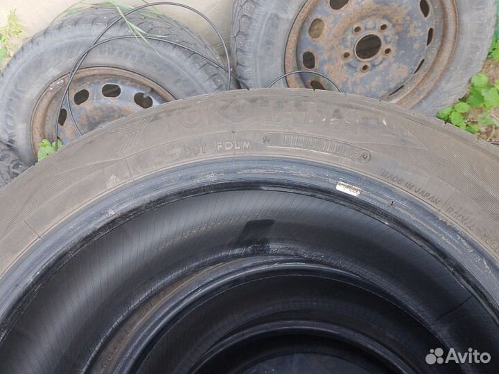 Yokohama Radial 376 215/55 R17