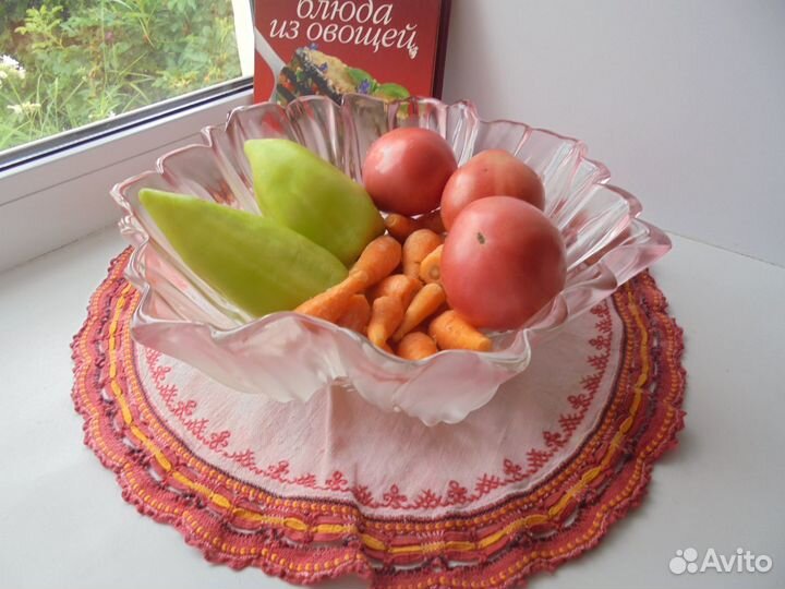 Ваза Walter Glas цв стекло рельеф рис d 30 см Герм