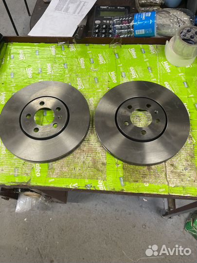 Диск тормозной Передний Volkswagen Audi DF2758