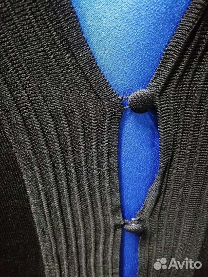 Накидка женская трикотажная на пуговицах размер S