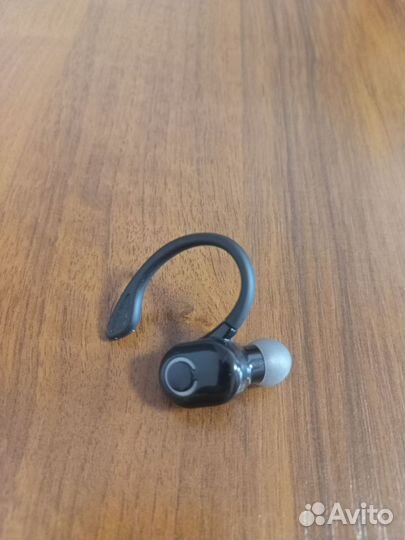 Беспроводная Bluetooth гарнитура