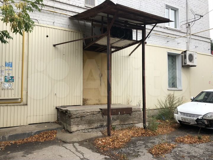 Торговое помещение, 72 м²