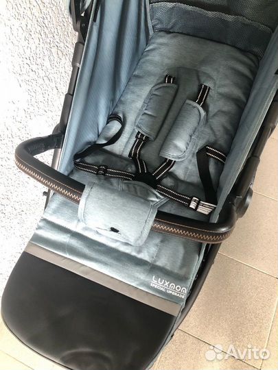 Коляска прогулочная Luxmom v1 всесезонная