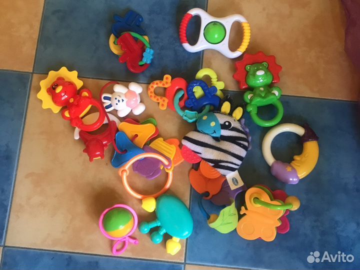 Пакет игрушек для грудничка 14 шт