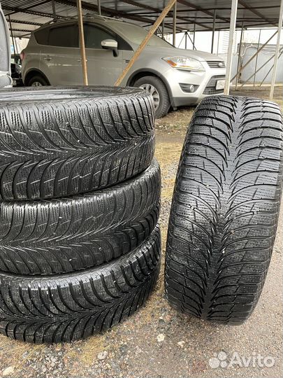 Goodyear UltraGrip Ice+ 215/55 R17