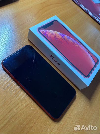 Телефон iPhone xr