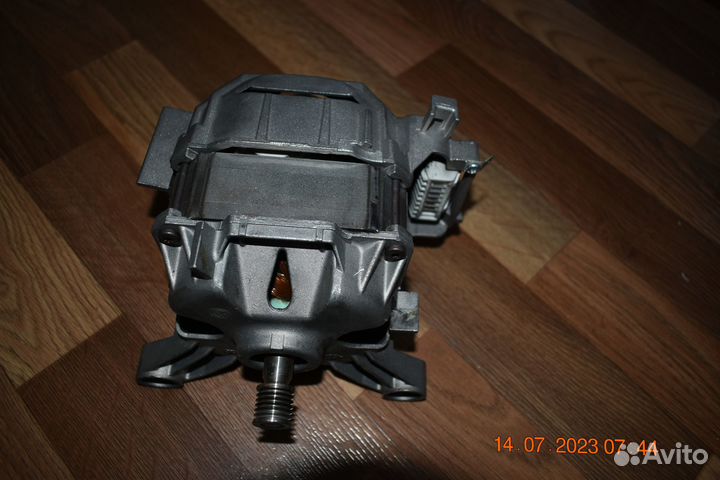 Мотор к стиральной машине bosch Classixx 5