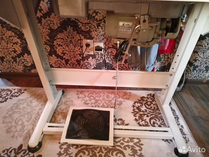 Швейная машина