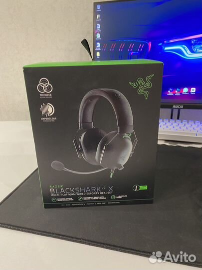 Игровые наушники Razer BlackShark v2x