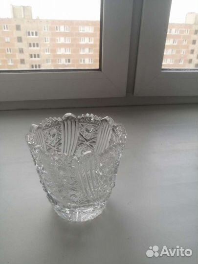 Хрустальная ваза