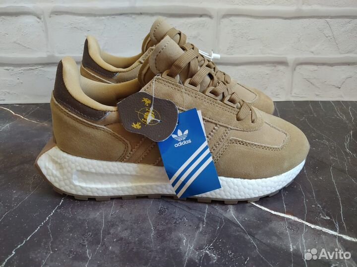 Кроссовки Adidas Retropy