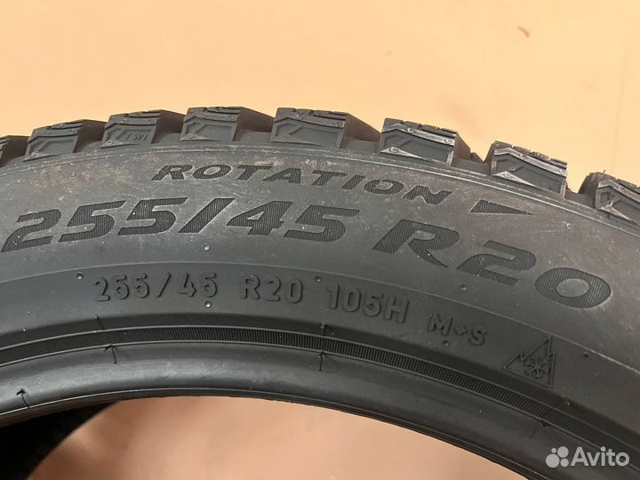 Pirelli Ice Zero 2 255/45 R20 105H