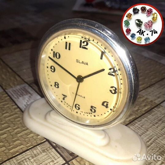 Часы будильник слава