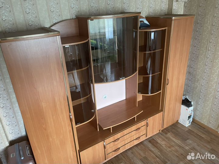 Стенка в зал, Стенка в спальню Стенка в гостиную