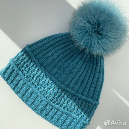 Шапка красивая тёплая