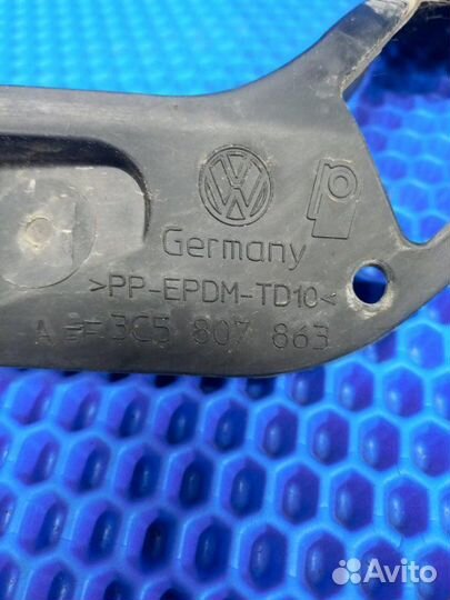 Крепление бампера заднее Volkswagen Passat B6 CAX