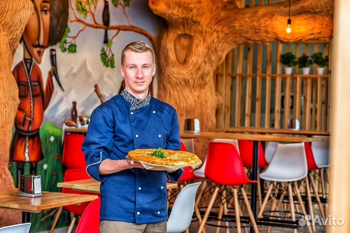 Управляющий рестораном, сетью кофеен или фастфудов