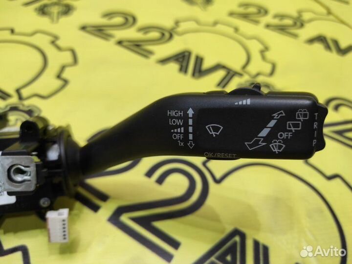 Блок под рулевых переключателей Volkswagen Tiguan