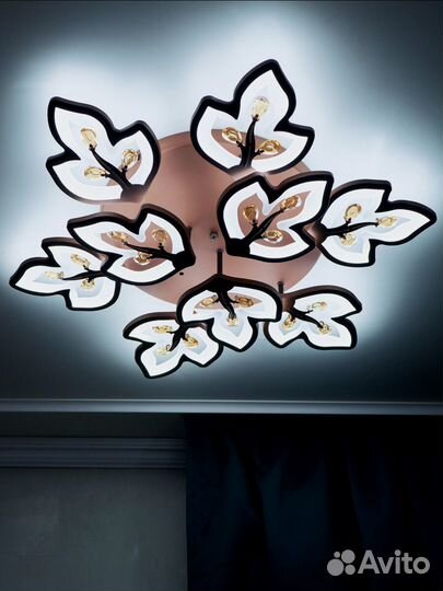 Люстра светодиодная потолочная 9 ламп