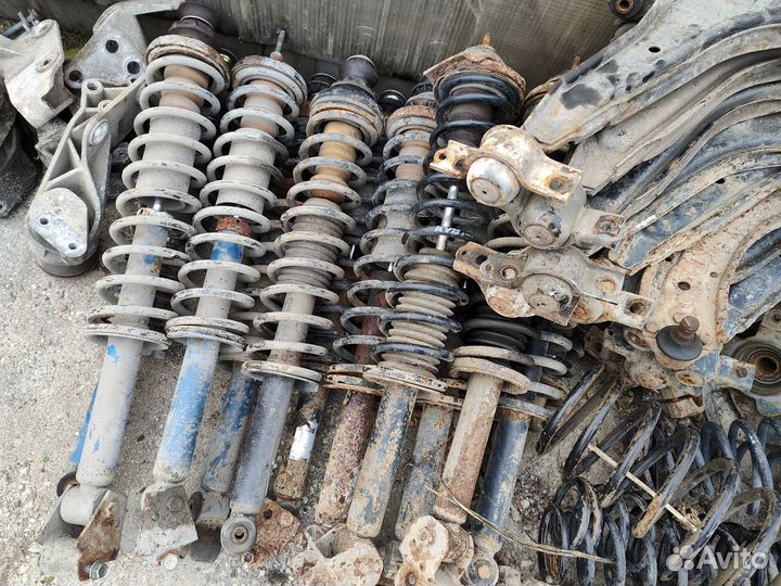 Стойка Skoda Felicia Шкода Фелиция