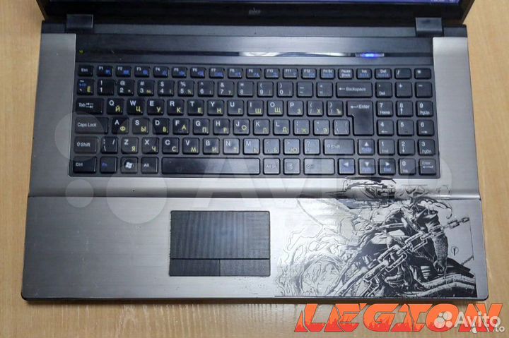 DNS W271ESQ/i3 2350/GT630/720GB/4GB/17.3