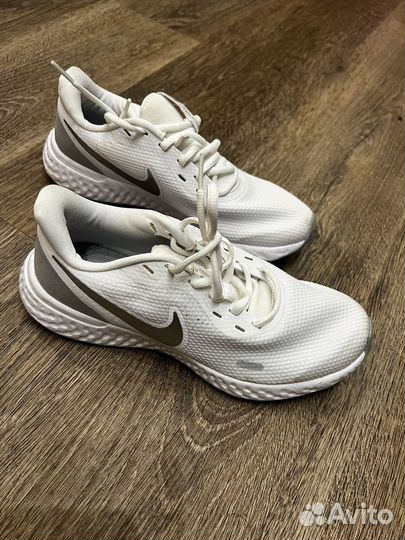 Кроссовки nike женские