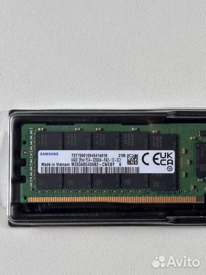 Модуль памяти Samsung M393A8G40AB2-cweby