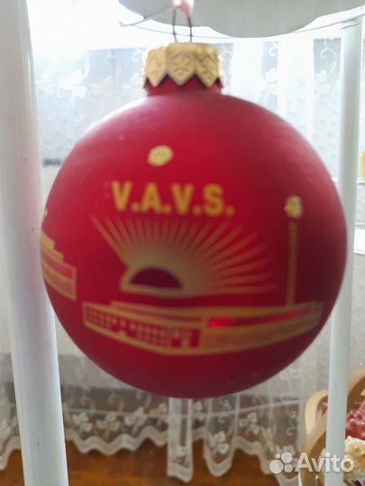 Елочная игрушка шар