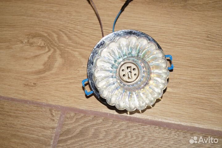 Светильник потолочный встраиваемый